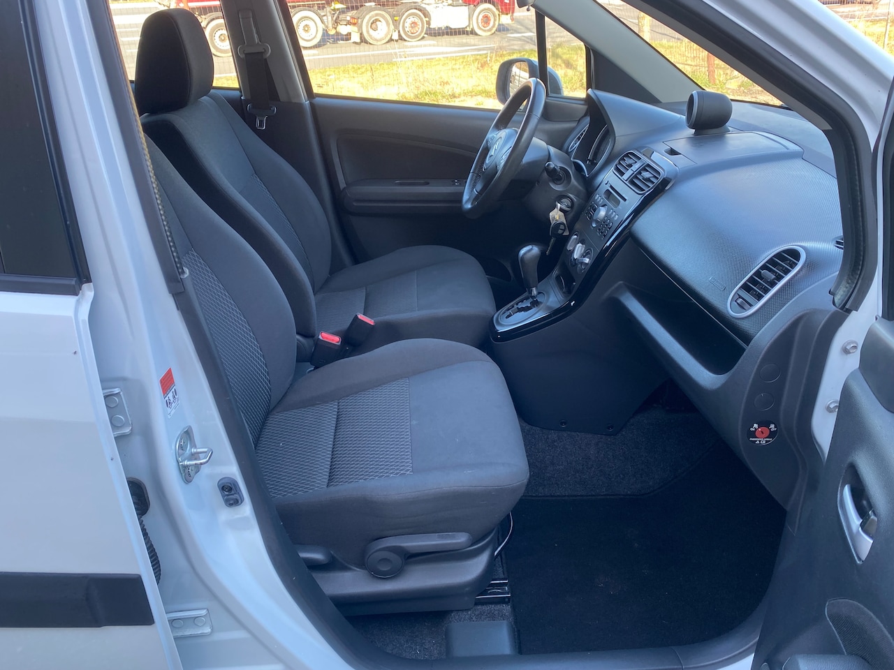 Suzuki Splash - 1.2 Exclusive GEFACELIFT UITVOERING EN PARELMOER WIT