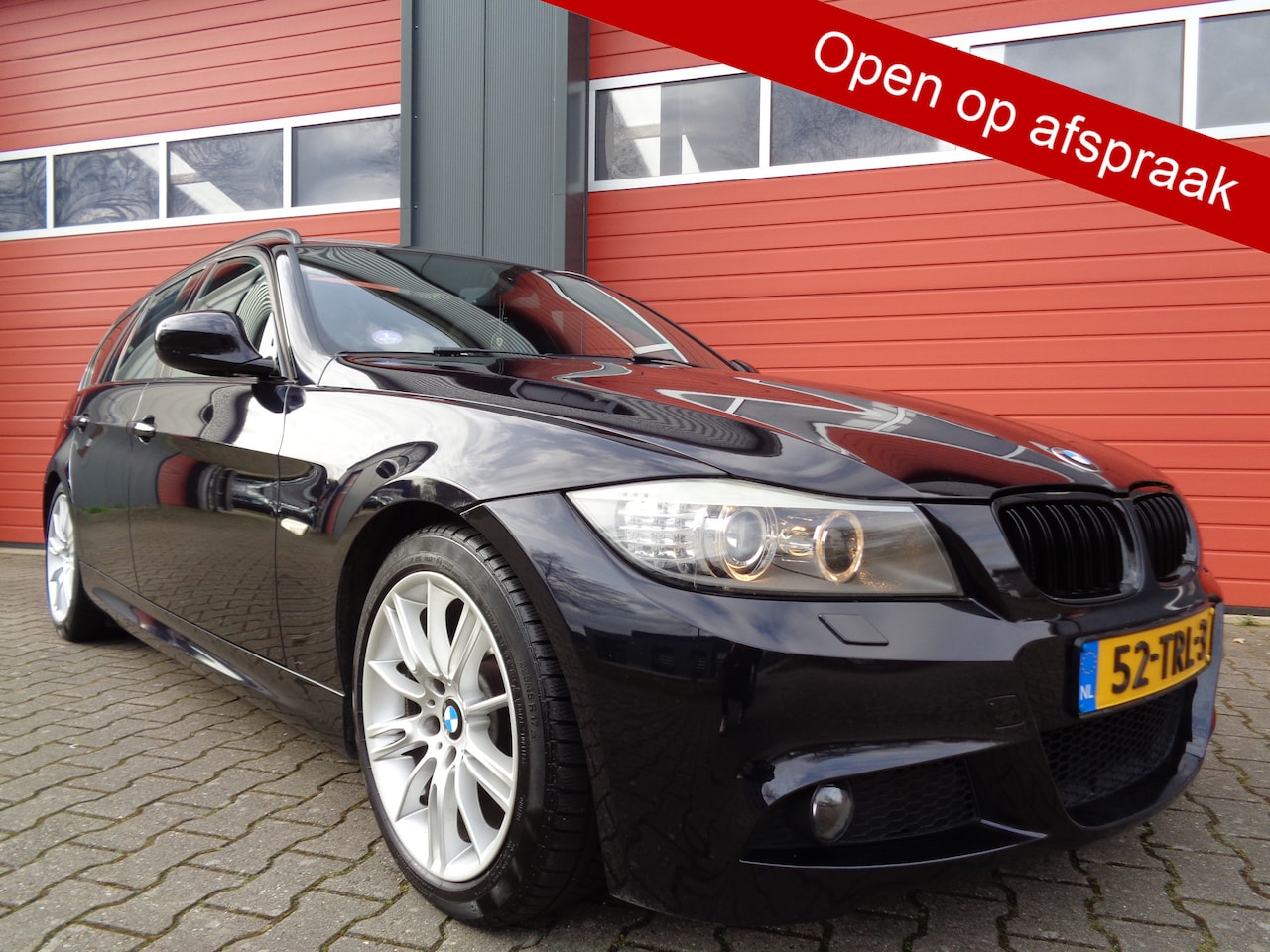 BMW 3-serie Touring - 318i Corporate Lease Luxury Line 318i Corporate Lease Luxury Line, Bomvol opties, M Sport! - AutoWereld.nl