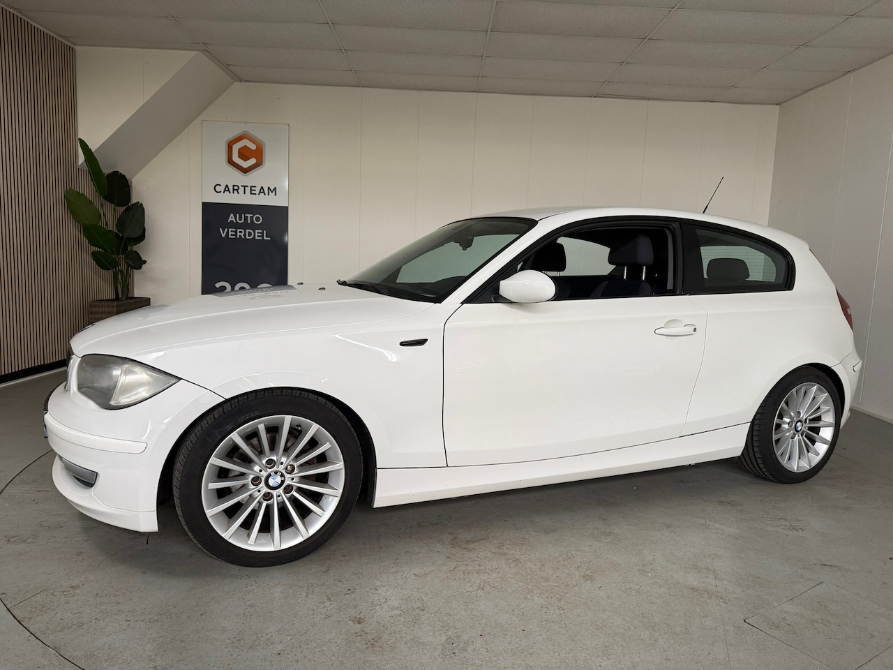 BMW 1-serie - 116i Airco, LMV - AutoWereld.nl
