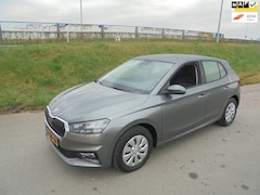 Skoda Fabia - Fabia 1.0 benzine 5 deurs Automaat airco 13.000km