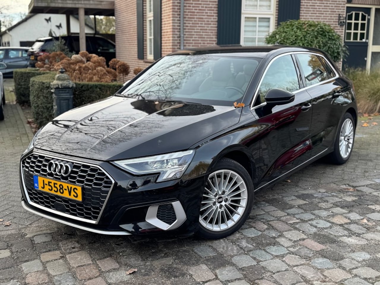 Audi A3 Sportback - 35 TFSI autom Bns Ed ecc,digidash,navi,lmv,led,leer - AutoWereld.nl