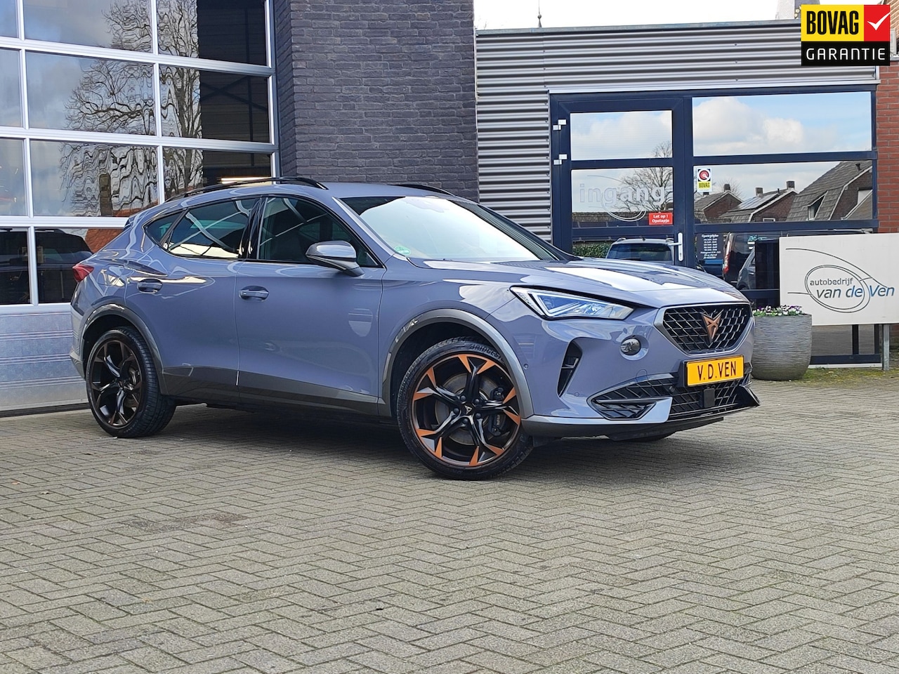 CUPRA Formentor - 1.4 eHybrid VZ | 245pk | Copper edition | Sportstuur | Lederen sportstoelen | Memory | Gra - AutoWereld.nl
