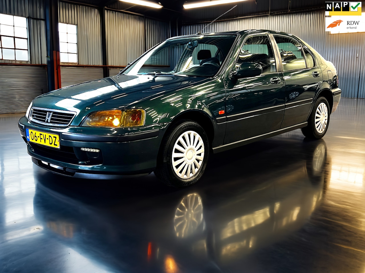 Honda Civic - 1.4i S Carplay_Airco_Trekhaak - AutoWereld.nl