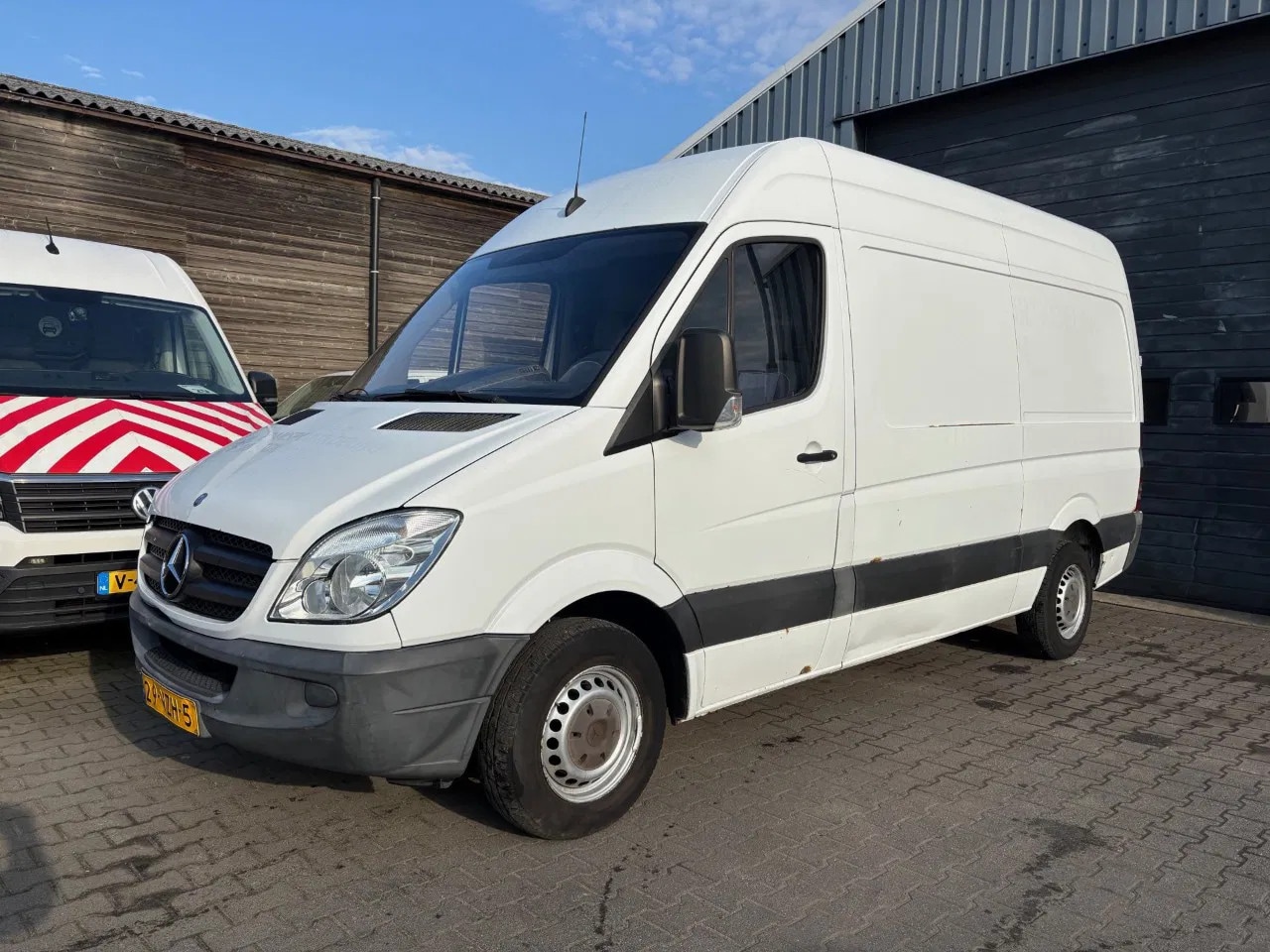 Mercedes-Benz Sprinter - 906 KA 35 311CDI 311 CDI Automaat L2 H2 Airco - AutoWereld.nl