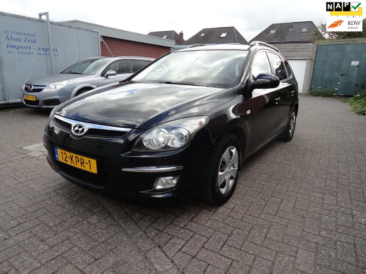 Hyundai i30 CW - 1.4i Blue Dynamic KM 260241 NAP AIRCO) - AutoWereld.nl
