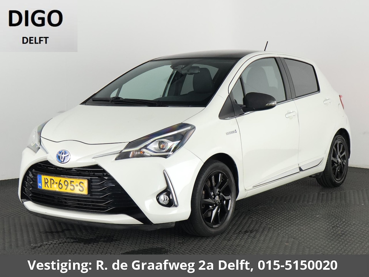 Toyota Yaris - 1.5 Hybrid Executive | Stoelverwarming | Panoramadak | Navigatie | - AutoWereld.nl