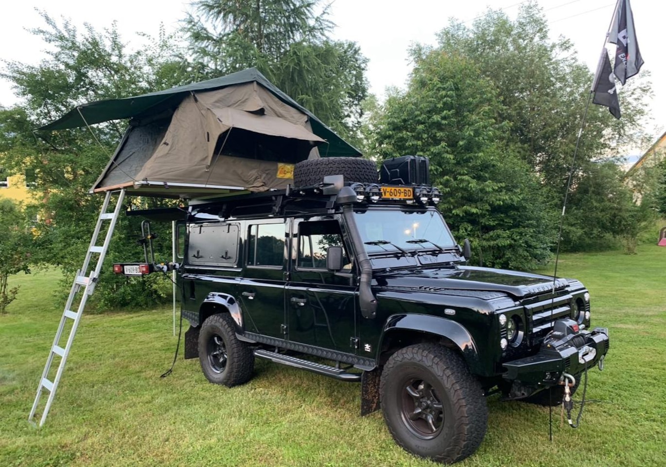 Land Rover Defender 110 - 2.5 Td5 County - AutoWereld.nl