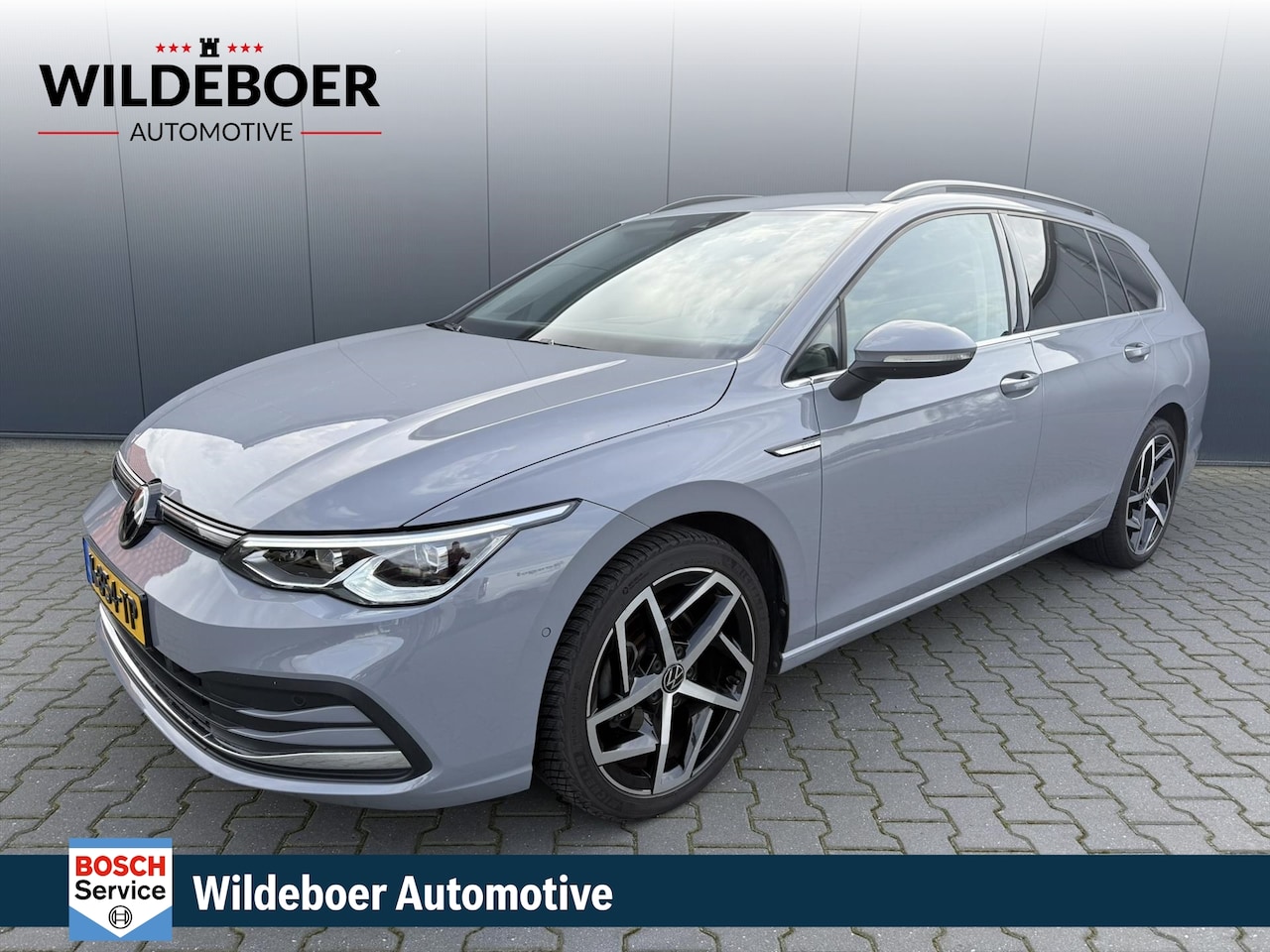 Volkswagen Golf Variant - 1.5 TSI 130 PK Style NAVI + CLIMA + CRUISE + LED + TREKHAAK + CAMERA + LMV 18'' - AutoWereld.nl