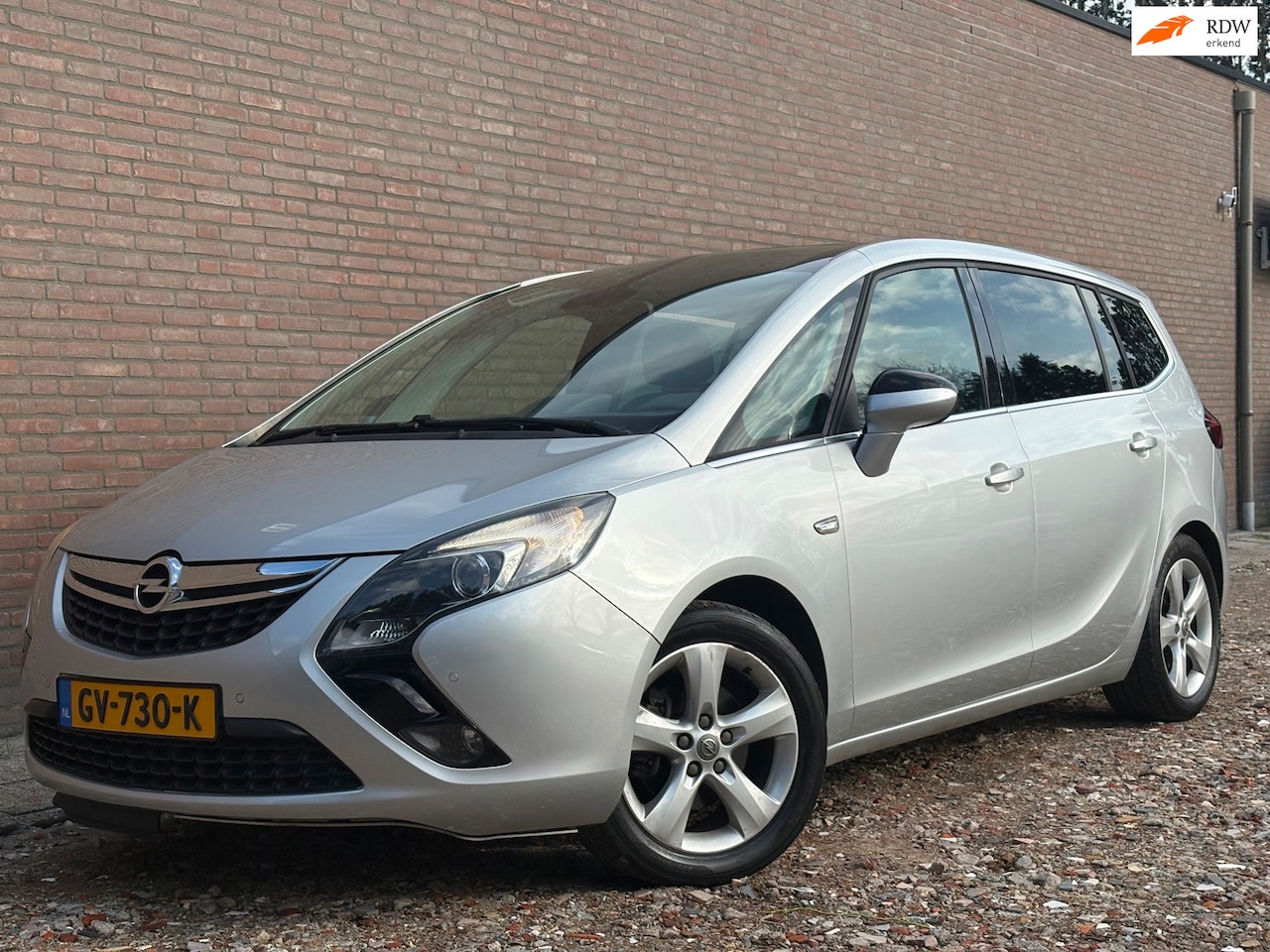 Opel Zafira Tourer - 1.4 Cosmo 7-Persoons | Pano - AutoWereld.nl