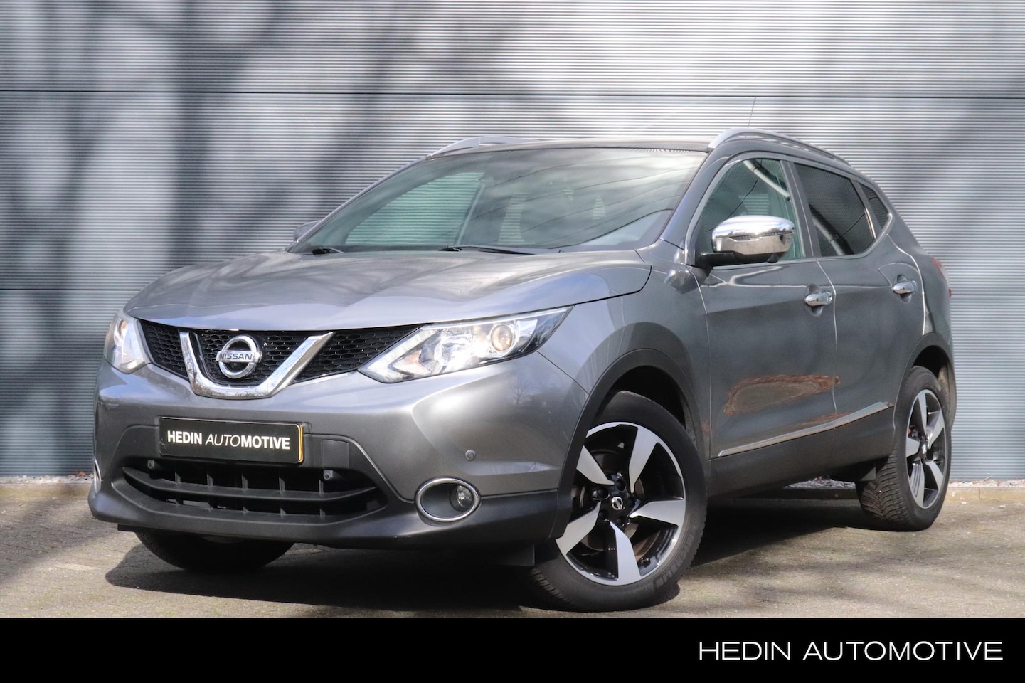Nissan Qashqai - 1.2 N-Connecta | panoramadak | Stoelverwarming | Climate Control | Trekhaak - AutoWereld.nl