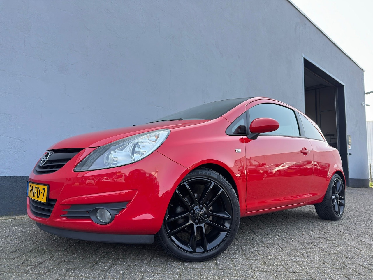 Opel Corsa - 1.4-16V Color Edition - Airco - LMV - AutoWereld.nl