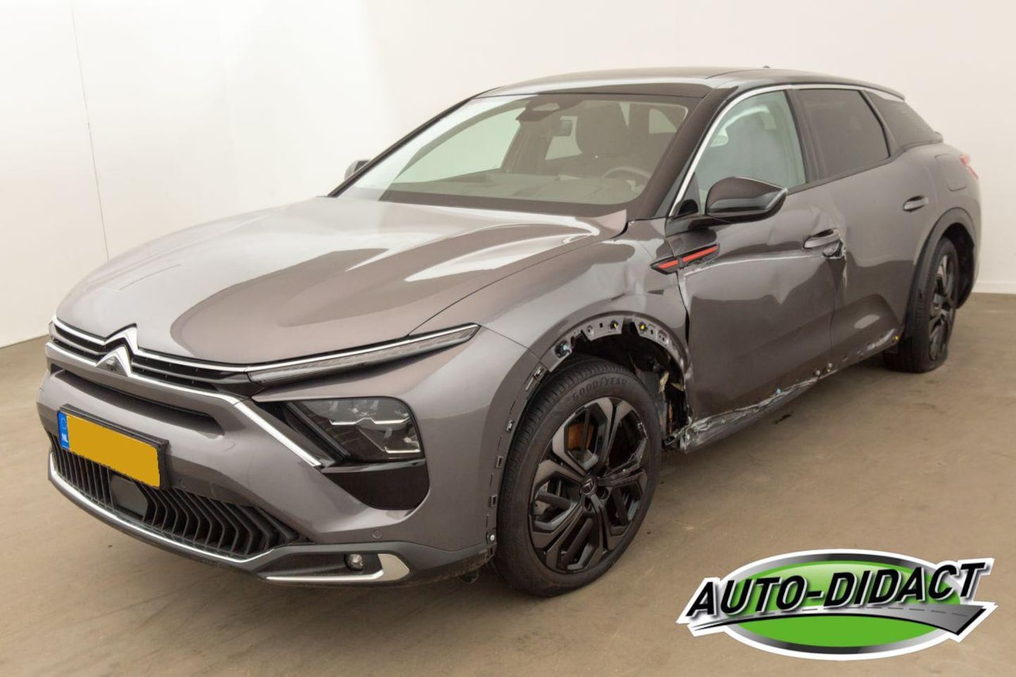 Citroën C5 X - 1.6 Plug-in Hybrid 5945 km NAP 225 Hypnos - AutoWereld.nl