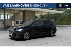 BMW 2-serie Active Tourer - 225e xDrive M Sport Automaat / Trekhaak / Sportstoelen / Achteruitrijcamera / M Adaptief o