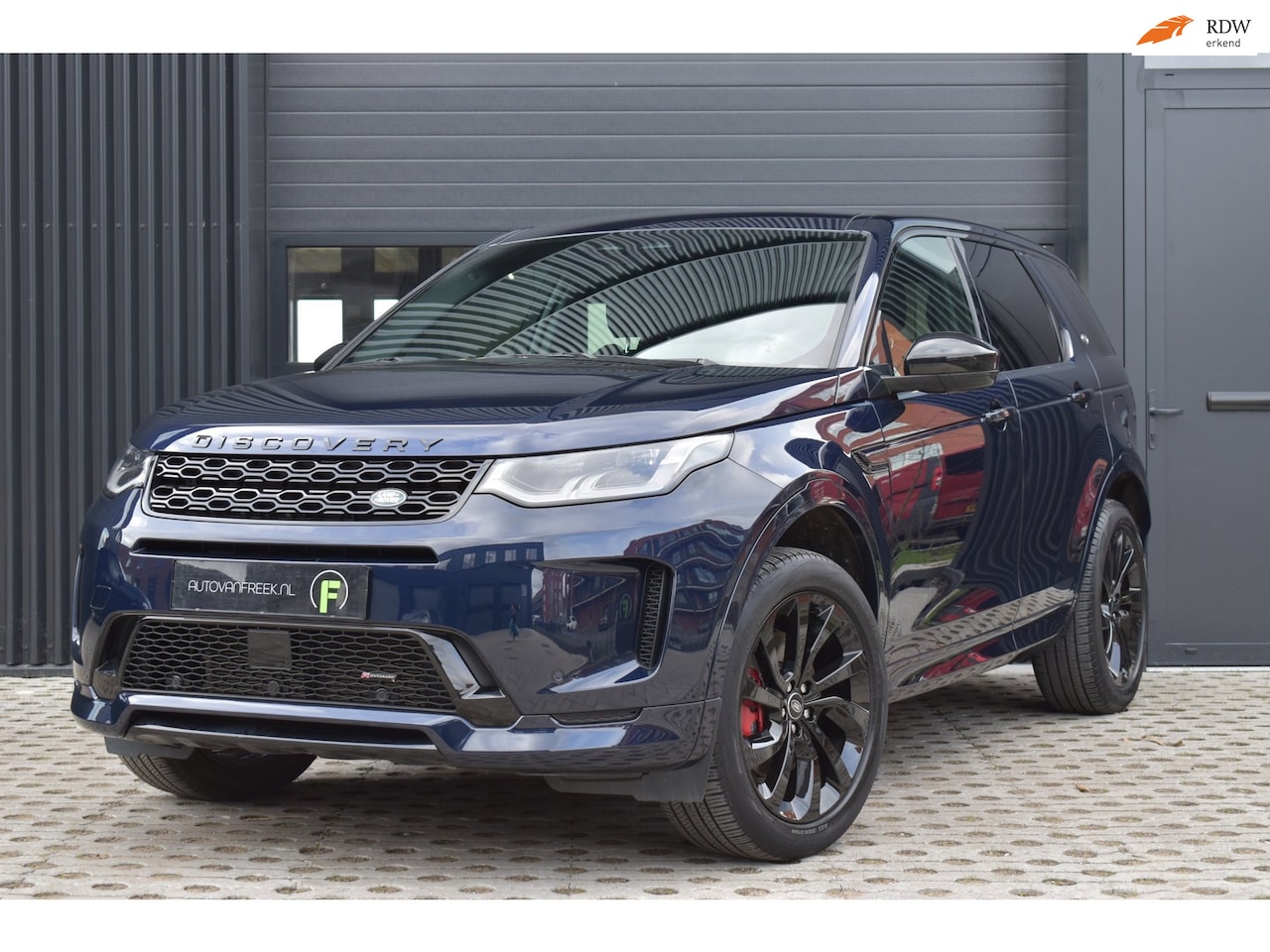 Land Rover Discovery Sport - P300e 1.5 R-Dynamic Black Pack HSE | PANO | 1E EIG | DEALER | MEREDIAN | CAMERA | ACC - AutoWereld.nl