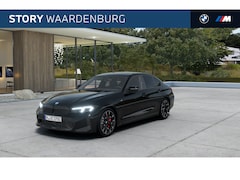 BMW 3-serie - 330e M Sport Automaat / Trekhaak / Sportstoelen / Active Cruise Control / Achteruitrijcame