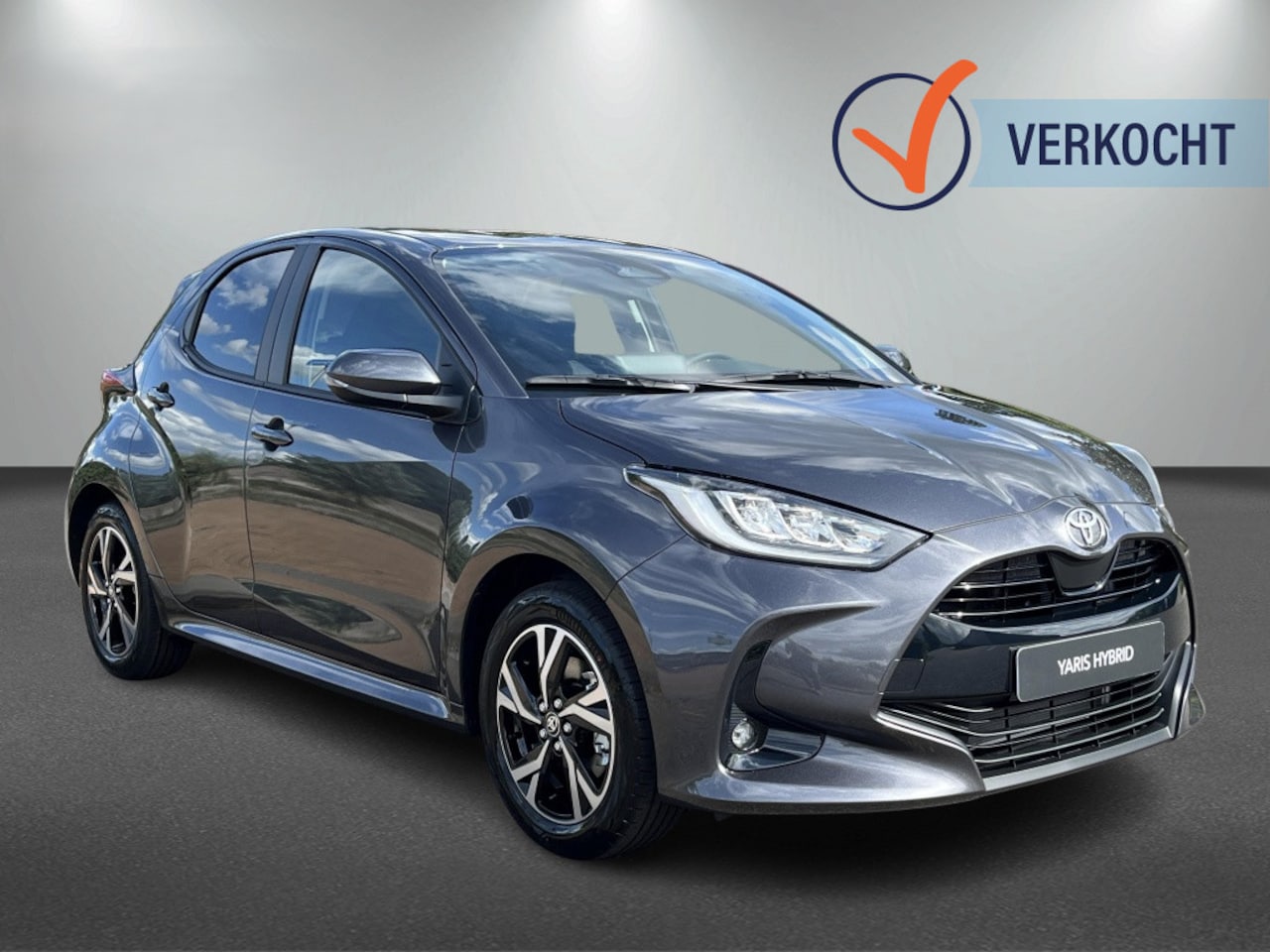 Toyota Yaris - 1.5 Hybrid 115 Black Edition - AutoWereld.nl