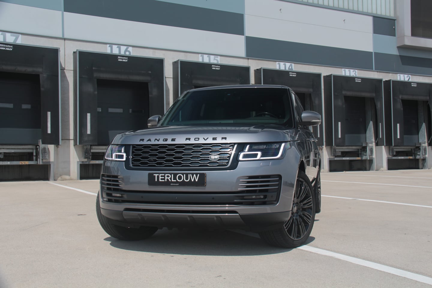 Land Rover Range Rover - 2.0 P400e Limited Edition 2.0 P400e Limited Edition - AutoWereld.nl