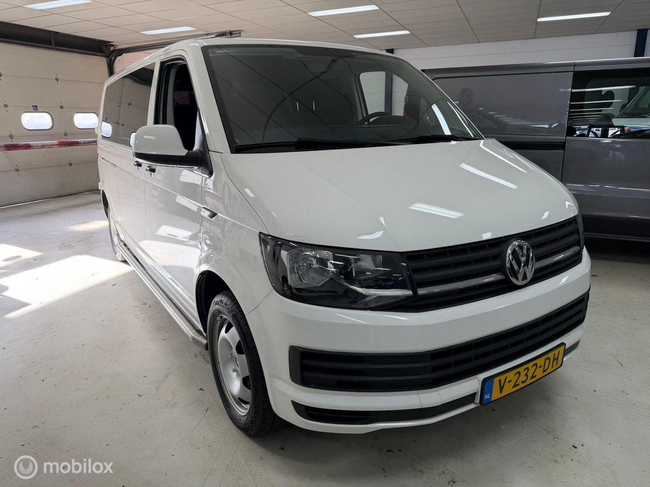 Volkswagen Transporter - 2.0 TDI L2 D.Cab. Comfortline - AutoWereld.nl