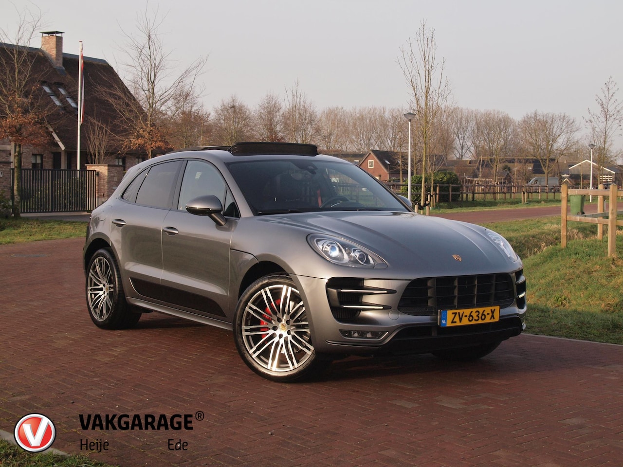 Porsche Macan - 3.6 Turbo 400PK | Panoramadak | BOSE | Stoelmemory | Leer | 21 inch | - AutoWereld.nl