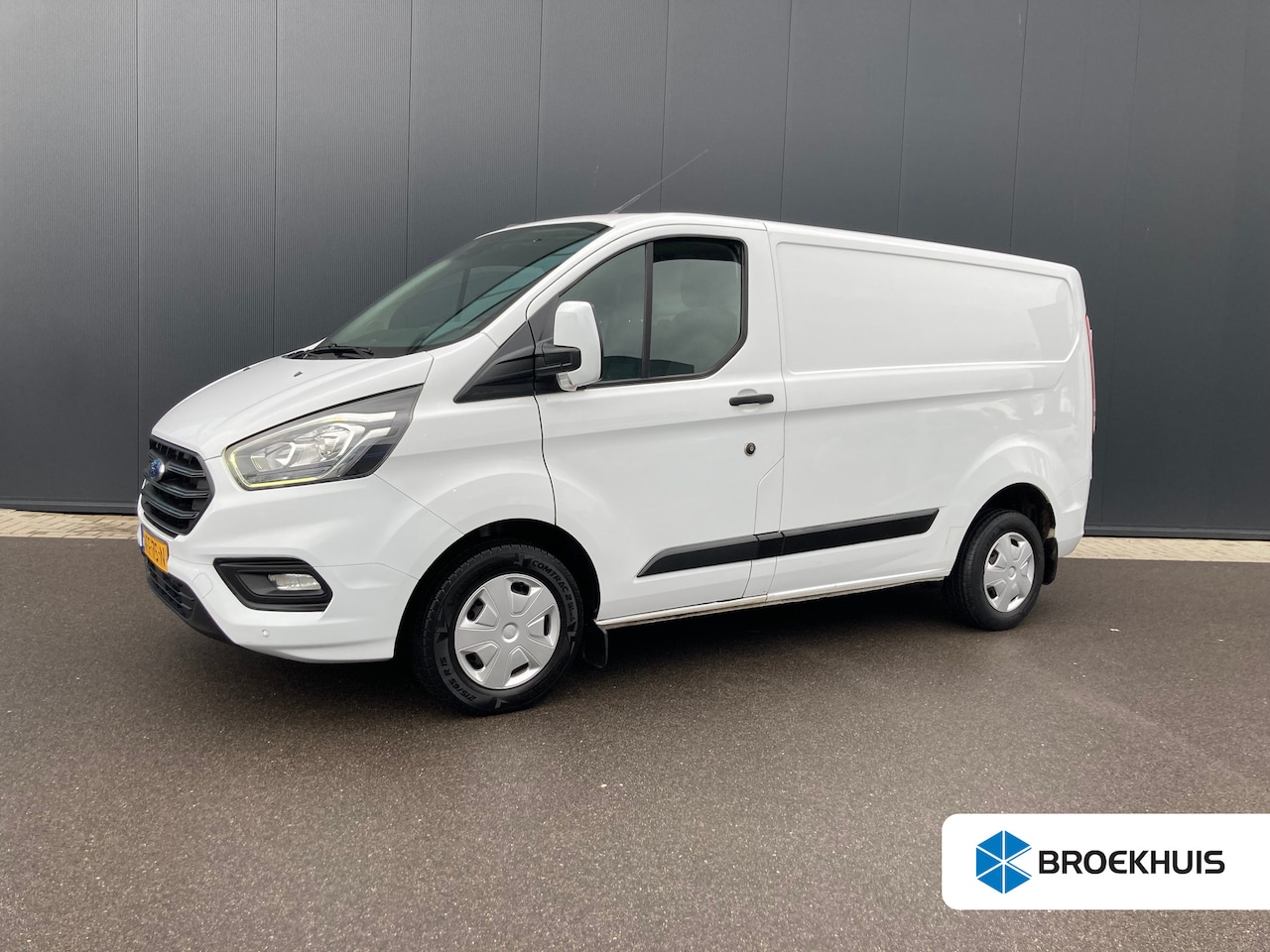 Ford Transit Custom - 280 2.0 TDCI L1H1 Trend | Navigatie | Trekhaak | Parkeersensoren | 3 Zitplaatsen - AutoWereld.nl