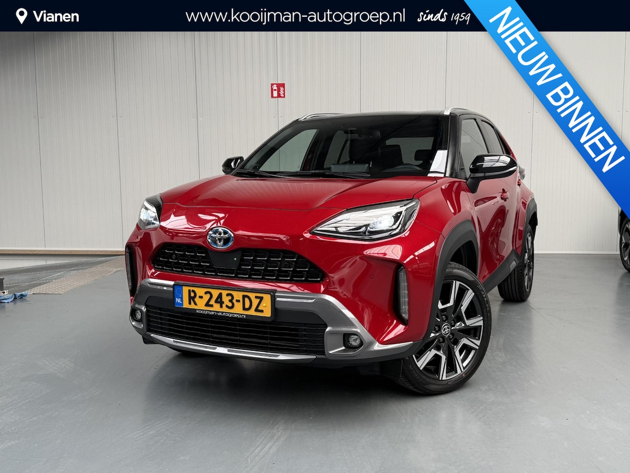 Toyota Yaris Cross - 1.5 Hybrid Adventure NL auto, Nieuw geleverd, slechts 28136 KM, Dealeronderhouden en full - AutoWereld.nl