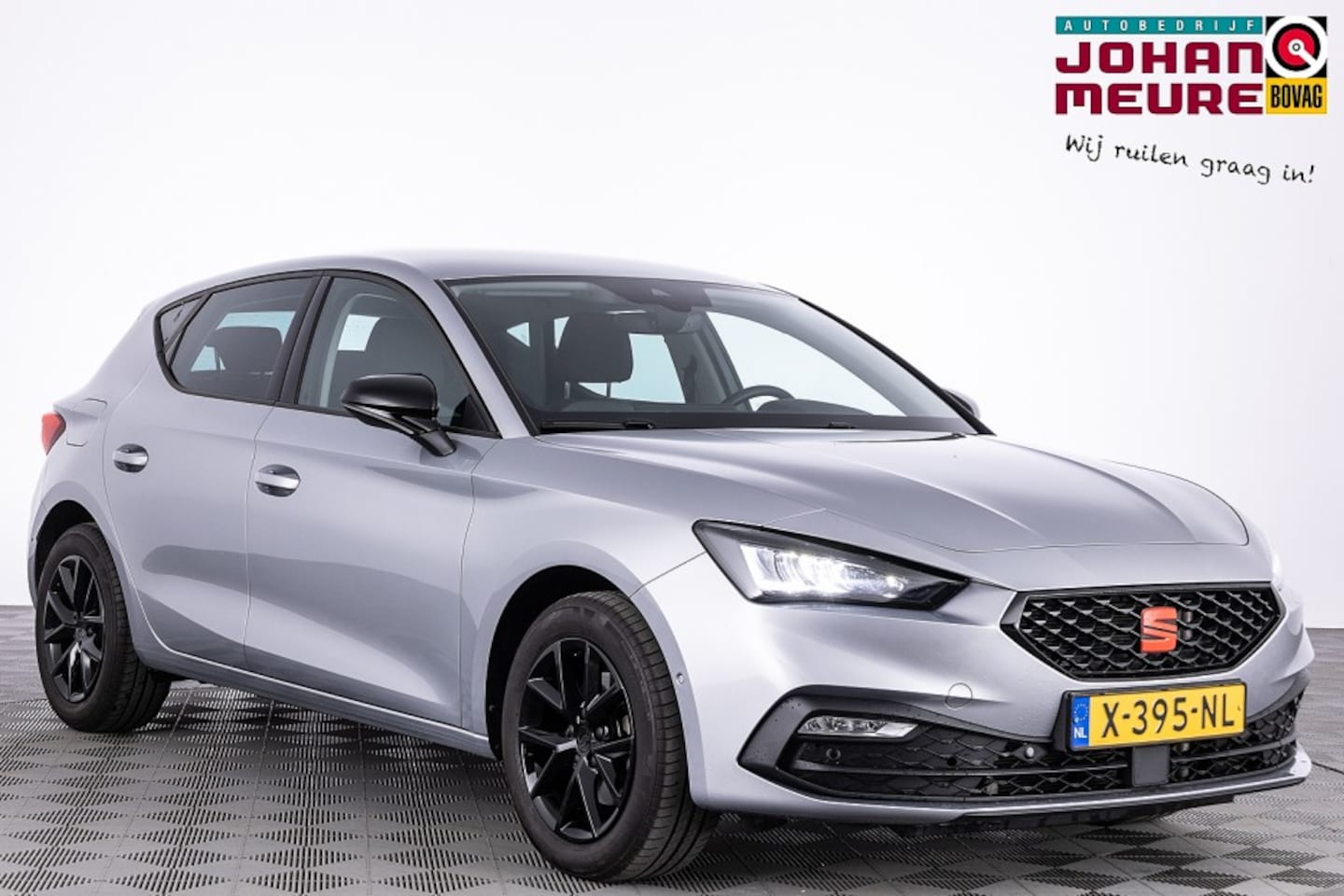 SEAT Leon - 1.0 eTSI Style Business Intense Automaat | NAVI | CAMERA - AutoWereld.nl