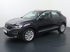 Volkswagen T-Roc - 1.5 TSI Sport | 150 PK | Trekhaak | Adaptive cruise control | LED verlichting | Climate co