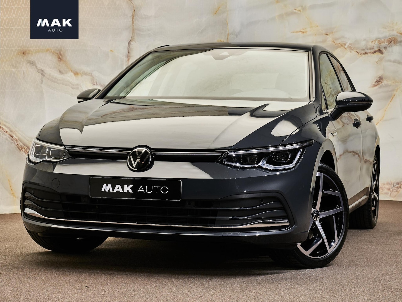 Volkswagen Golf - 1.5 eTSI Style 1.5 eTSI Style, 18", camera, ACC, massage, memory, keyless, LED, privacy - AutoWereld.nl