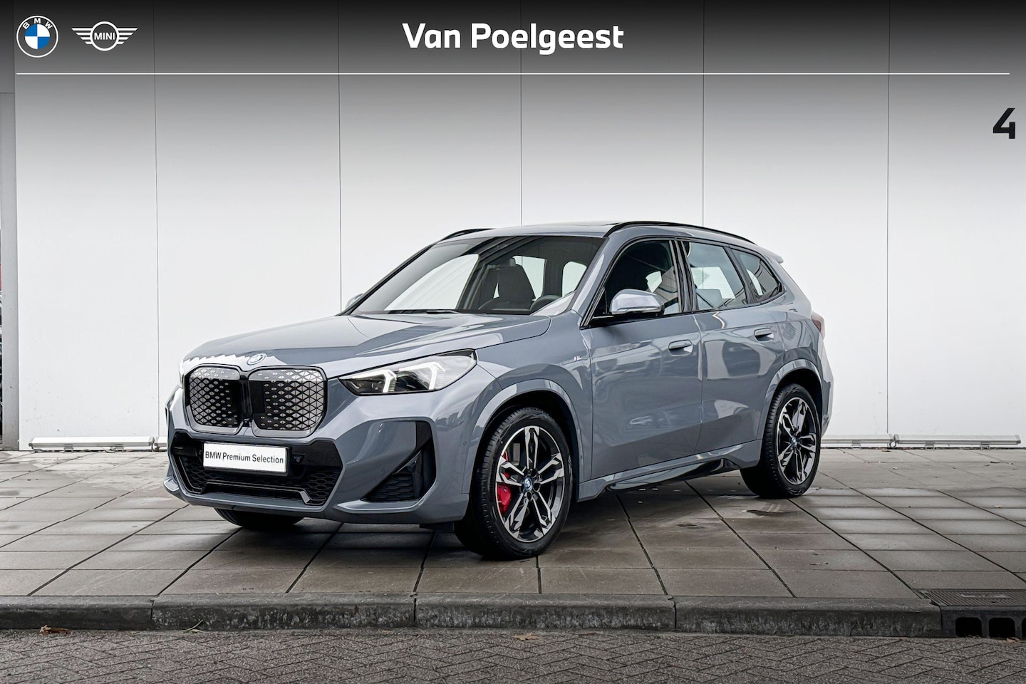 BMW iX1 - eDrive20 M Sport Pro / Driving Assistant Professional / Harman Kardon / Head-Up / Glazen S - AutoWereld.nl