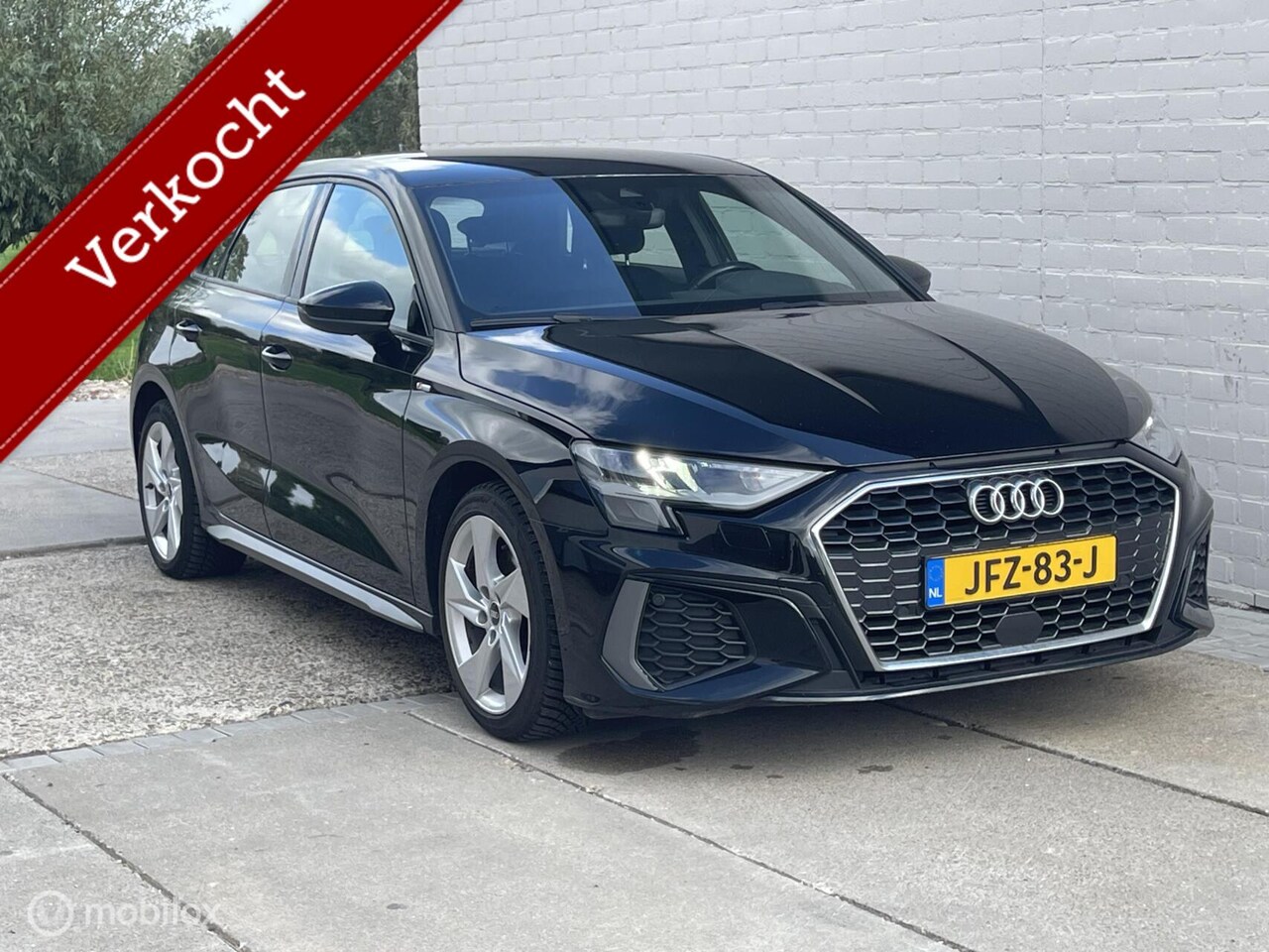 Audi A3 Sportback - 30 TFSI S edition Automaat / PDC / Carplay - AutoWereld.nl