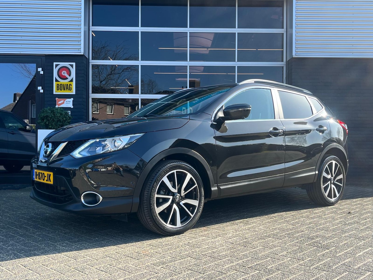 Nissan Qashqai - 1.2 Tekna Automaat, 360 Camera, Navi, Cruise, Lane Assist, PDC - AutoWereld.nl