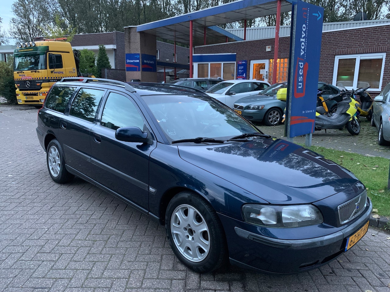 Volvo V70 - 2.4 170PK Automaat, nieuwe APK - AutoWereld.nl