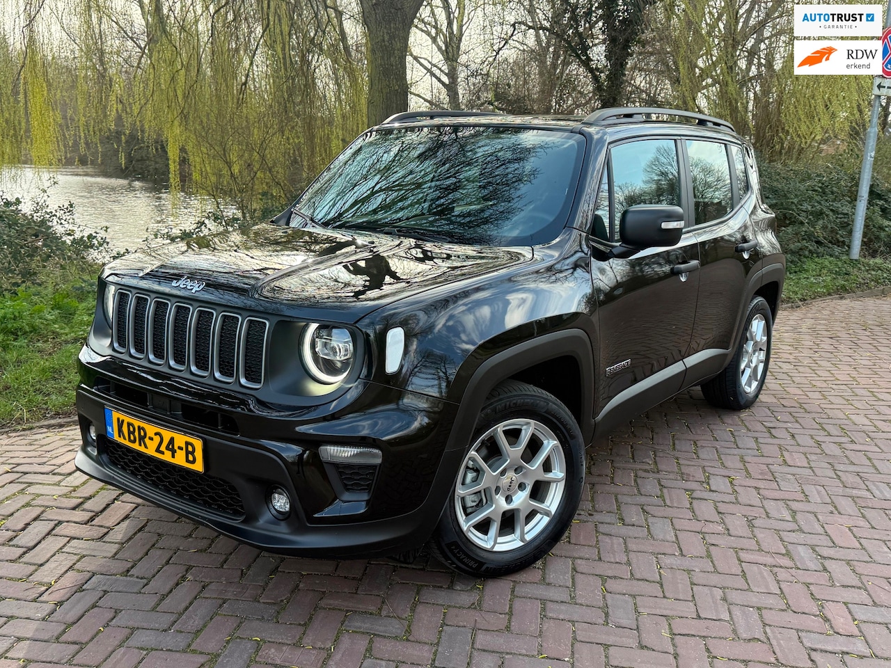 Jeep Renegade - 1.5T e-Hybrid Longitude aut. 1 Eig. B.j.5-2024 17000km Led Verl. Camera - AutoWereld.nl