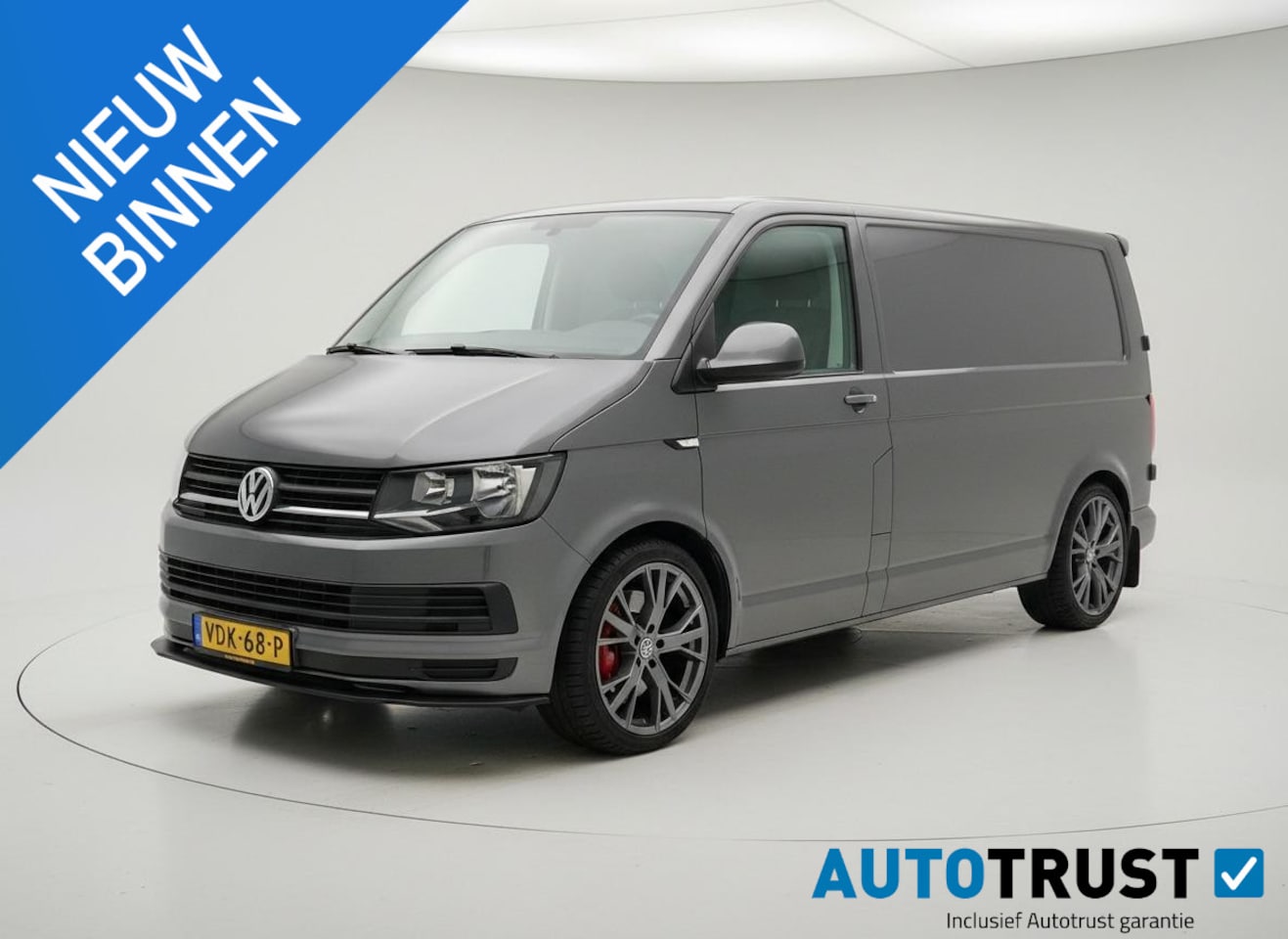 Volkswagen Transporter - 2.0 TDI L2H1 Comfortline CRUISE 3-ZITS NAV - AutoWereld.nl