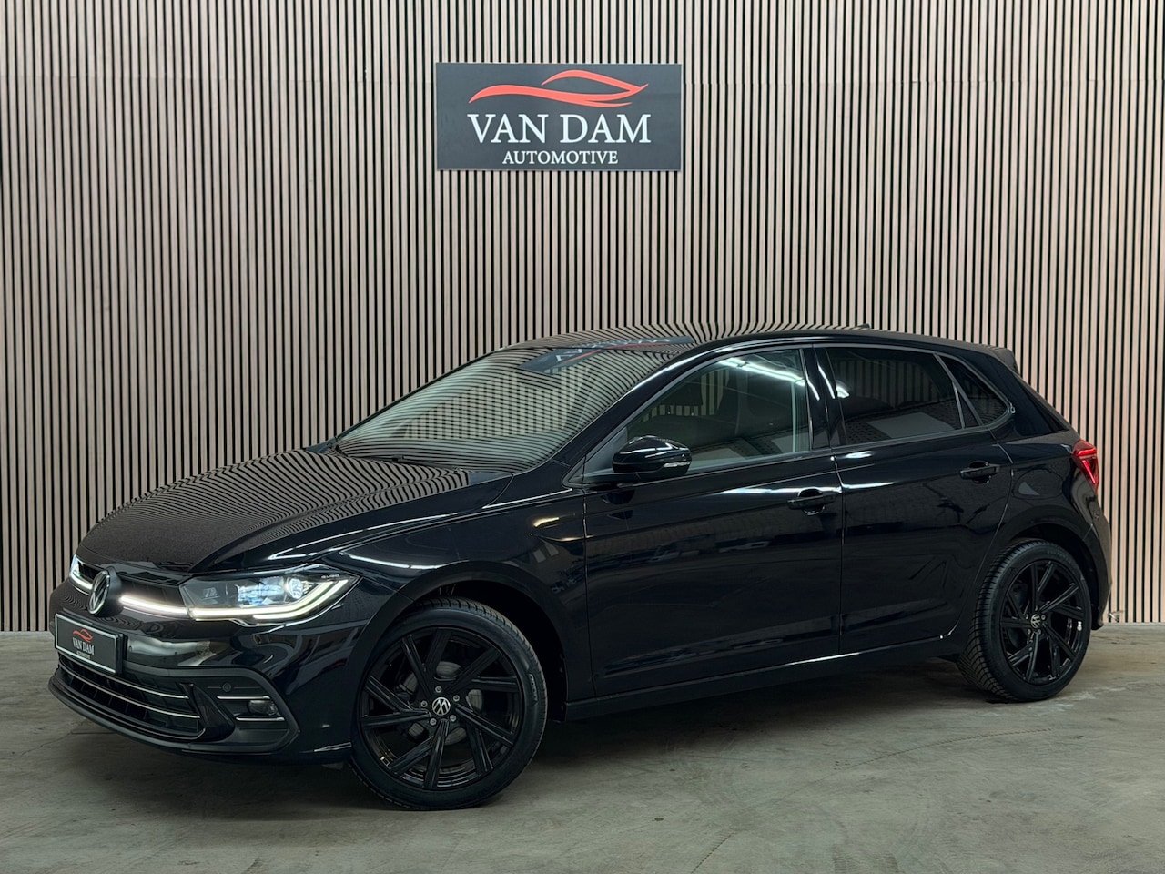 Volkswagen Polo - 1.0 TSI R-Line 2023 DSG IQ-LIGHTS VIRTUAL CAMERA - AutoWereld.nl