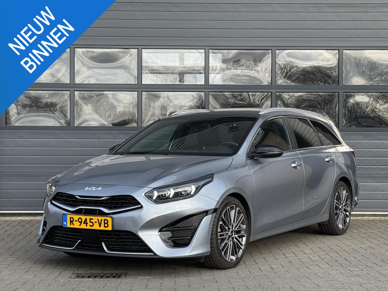 Kia Cee'd Sportswagon - CEED 1.5 T-GDI GT-PLUSLINE I AUTOMAAT I SCHUIF/KANTELDAK I P-CAMERA I APPLE CARPLAY - AutoWereld.nl