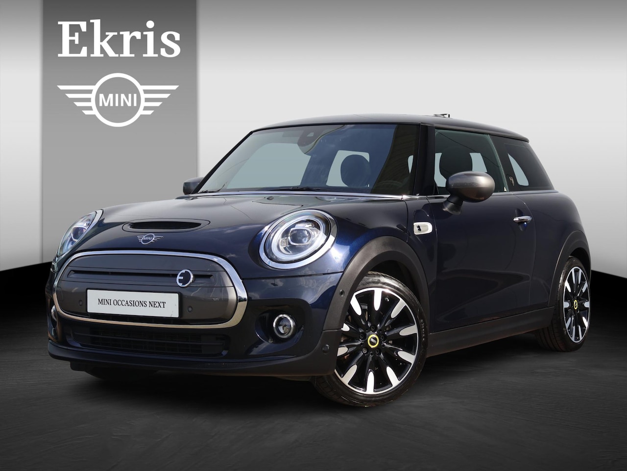 MINI Mini-Electric - Yours 33 kWh / Navigatie  / CLimate Control / Pano Dak / Comfort Access / PDC Achter / Ach - AutoWereld.nl
