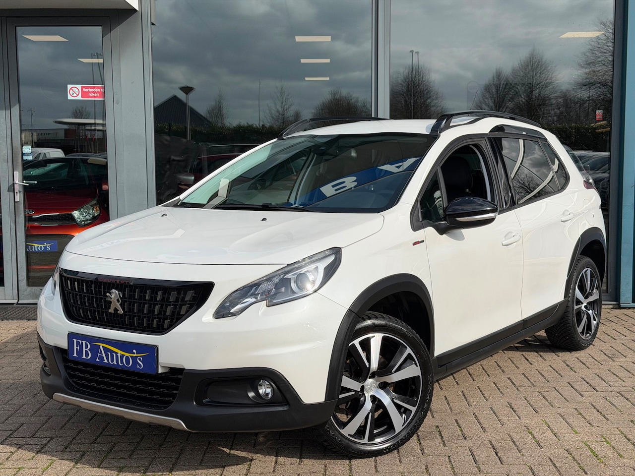 Peugeot 2008 - 1.2 PureTech GT-Line Airco Lmv Cruise Camera - AutoWereld.nl