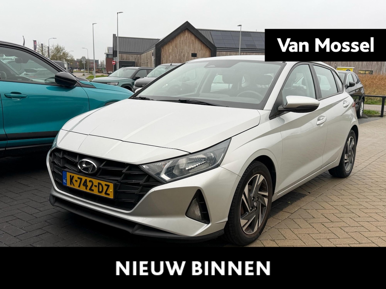 Hyundai i20 - 1.2 MPI Comfort Smart | Apple Carplay/Android Auto | Camera | Navi | Parkeersensoren - AutoWereld.nl