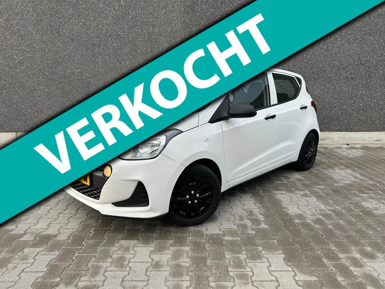 Hyundai i10 - 1.0i Comfort 5p. | AUTOMAAT | AUX/USB | ISOFIX | APK BIJ AFLEVERING | BOVAG-GARANTIE | 1E - AutoWereld.nl