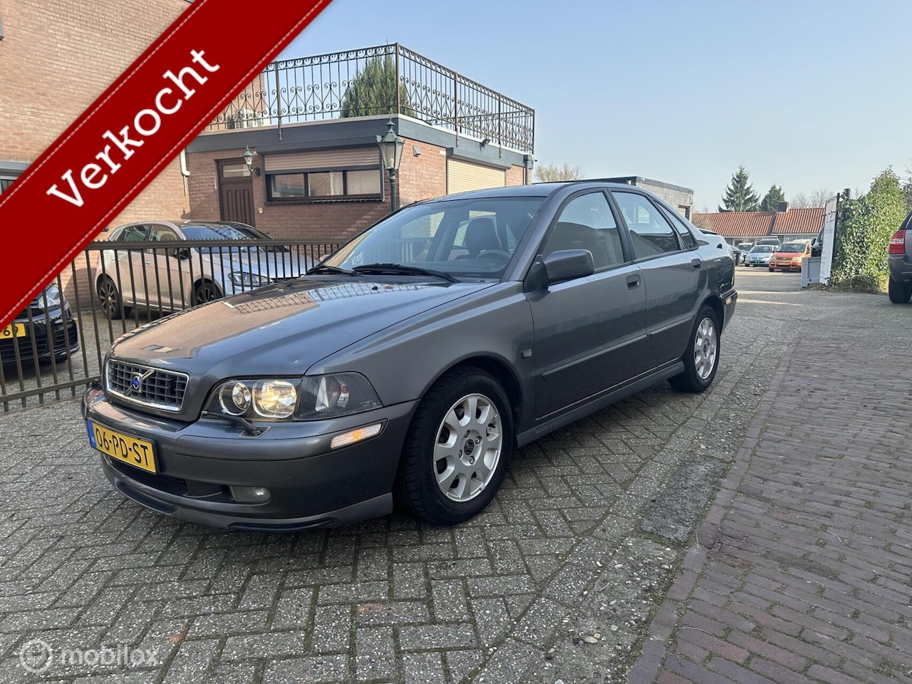 Volvo S40 - 2.0 Europa AUTOMAAT NW APK VOLLE TANK! - AutoWereld.nl