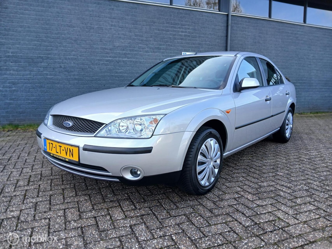 Ford Mondeo - 1.8-16V NL Auto/85.000Km Nap/Apk 03-'27 - AutoWereld.nl