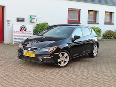 SEAT Leon - 1.5 TSI 130PK FR Business Intense/ All season banden/ Apple Carplay/ Keyless entry/ Naviga