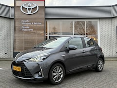 Toyota Yaris - 1.5 HYBRID DESIGN CRUISE CAMERA CLIMA ELEK.RAMEN LM-VELGEN ALL SEASONS