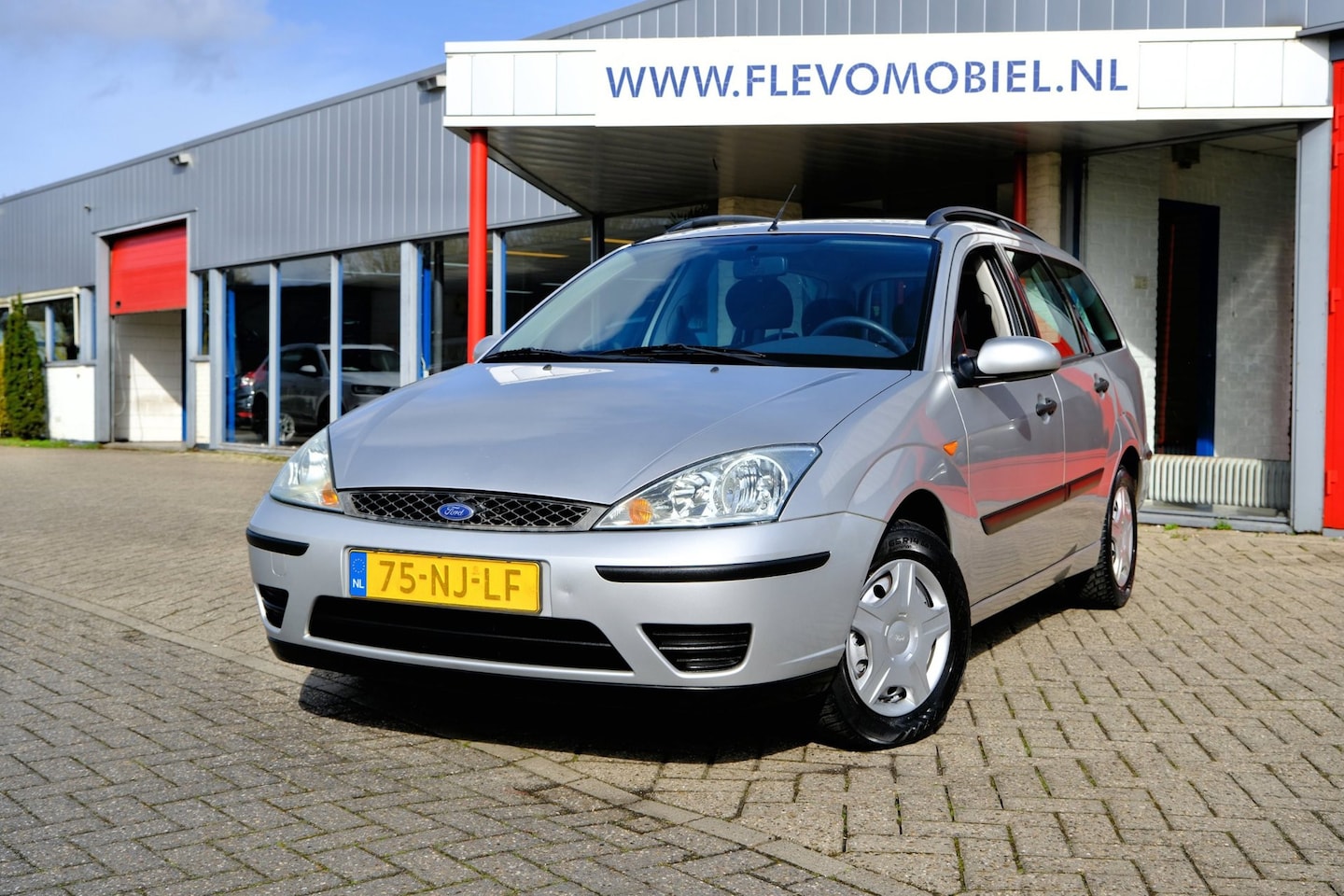 Ford Focus Wagon - 1.6-16V Cool Edition Aut. Airco|Elektr. ramen|Dakrails - AutoWereld.nl