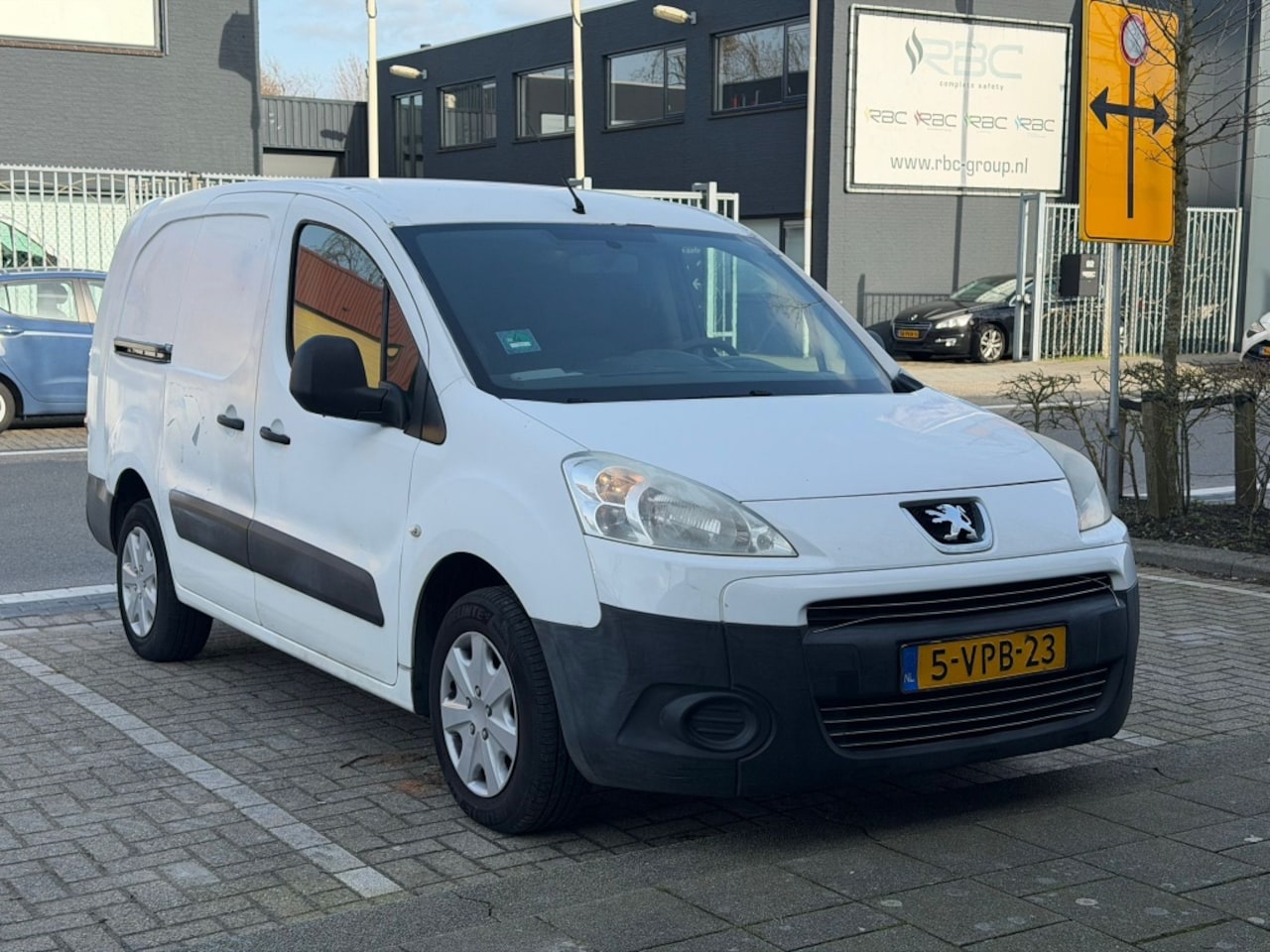 Peugeot Partner - 1.6 HDI 90PK L2 XT Airco Schuifdeur EURO5 - AutoWereld.nl