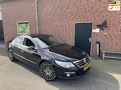 Volkswagen Passat CC - 2.0 TSI 4p. 211 pk Zeer netjes, Pdc, Navi, Cruise control, NW APK