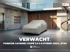 Porsche Cayenne Coupé - 3.0 S E-Hybrid (2024, BTW) achterassturing, PDCC, Sport Design Pakket, clubleder, fabrieks
