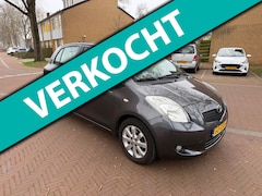 Toyota Yaris - Tweede eigenaar / Navigatie / Airco / 83.000 NAP