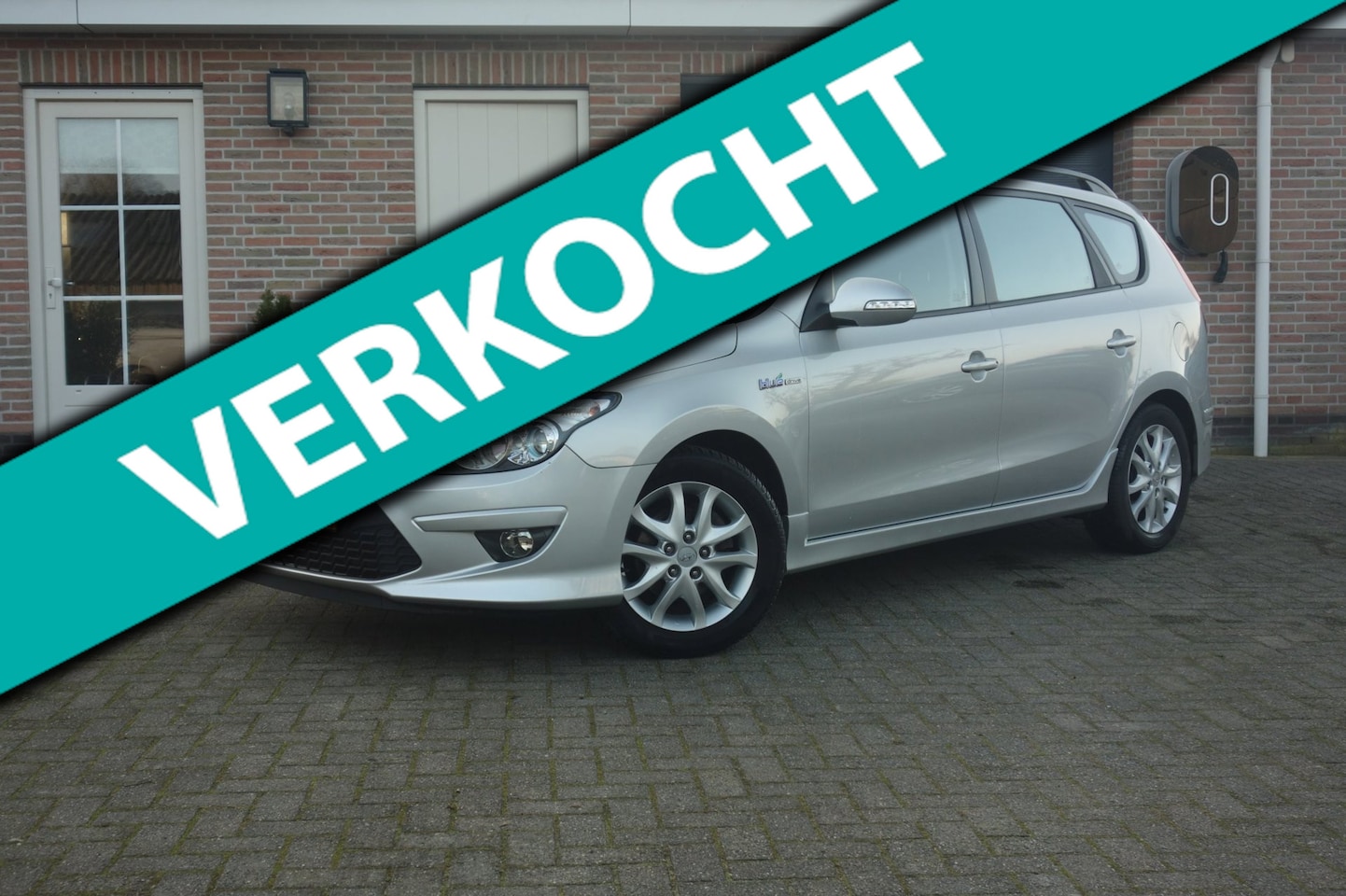 Hyundai i30 CW - 1.4i station dealer onderh-Lm velgen -trekhaak - AutoWereld.nl